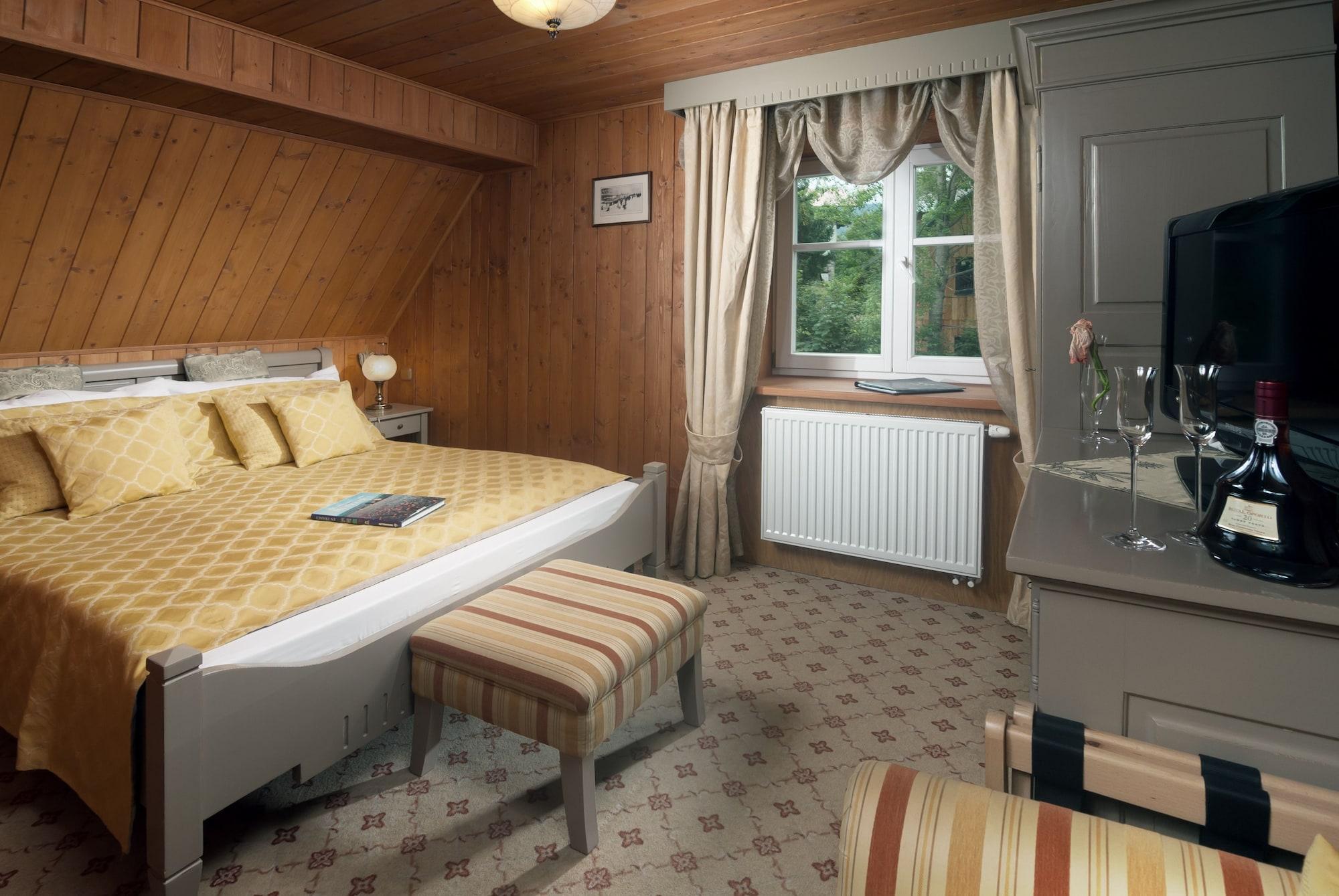 Hotel Pod Jasany Špindlerŭv Mlýn Kültér fotó